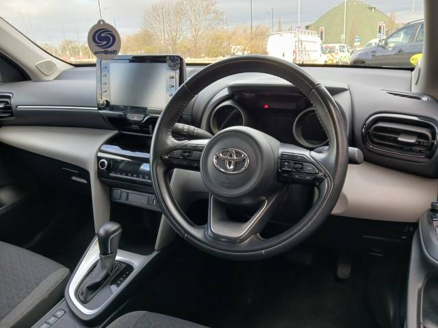 2022 Toyota Yaris Cross 1.5 VVT-h Icon SUV 5dr Petrol Hybrid E-CVT Euro 6 (s/s) (116 ps)