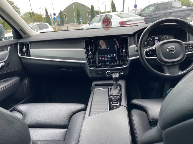 2019 Volvo V90 2.0 T4 Momentum Plus Estate 5dr Petrol Auto Euro 6 (s/s) (190 ps)