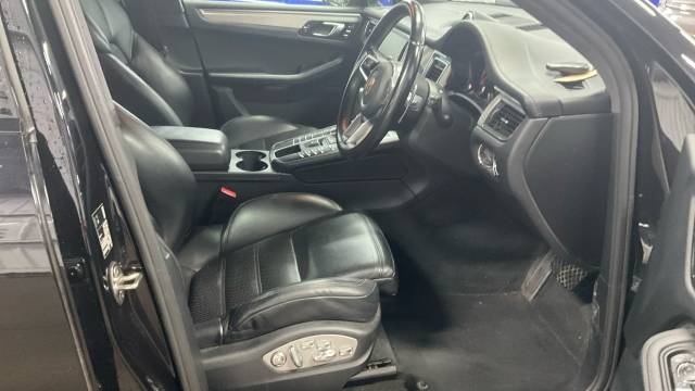 2018 Porsche Macan 3.6T V6 Turbo Performance SUV 5dr Petrol PDK 4WD Euro 6 (s/s) (440 ps)