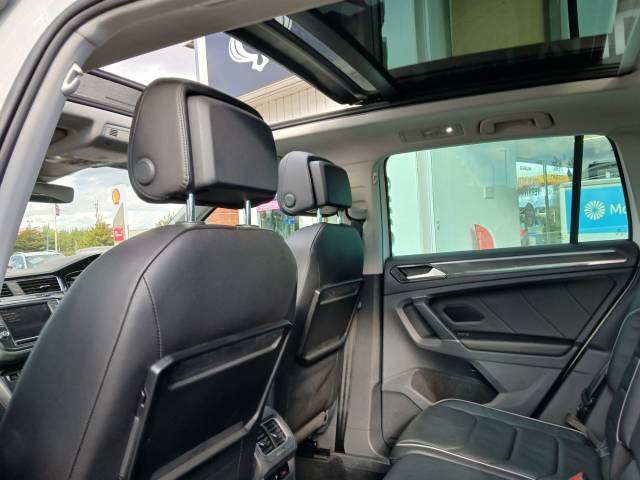 2017 Volkswagen Tiguan 2.0 TDI BlueMotion Tech SEL SUV 5dr Diesel DSG 4Motion Euro 6 (s/s) (150 ps)