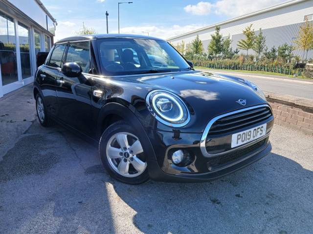 2019 Mini Hatchback 1.5 Cooper Classic Hatchback 5dr Petrol Manual Euro 6 (s/s) (136 ps)