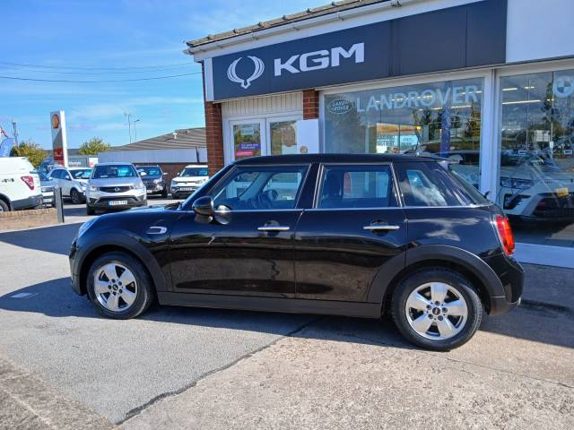 2019 Mini Hatchback 1.5 Cooper Classic Hatchback 5dr Petrol Manual Euro 6 (s/s) (136 ps)