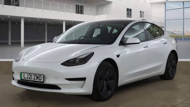 Tesla Model 3 Standard Range Plus Saloon 4dr Electric Auto RWD (241 bhp) Saloon Electric WHITE