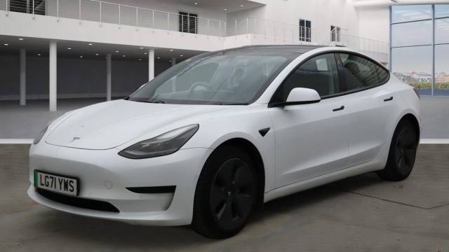 Tesla Model 3 Standard Range Plus Saloon 4dr Electric Auto RWD (241 bhp) Saloon Electric WHITE