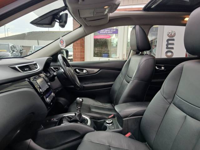 2015 Nissan X Trail 1.6 dCi Tekna SUV 5dr Diesel Manual 4WD Euro 6 (s/s) (130 ps)