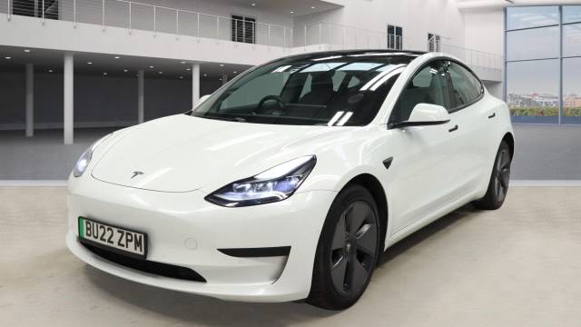 Tesla Model 3 Standard Range Plus Saloon 4dr Electric Auto RWD (241 bhp) Saloon Electric WHITE