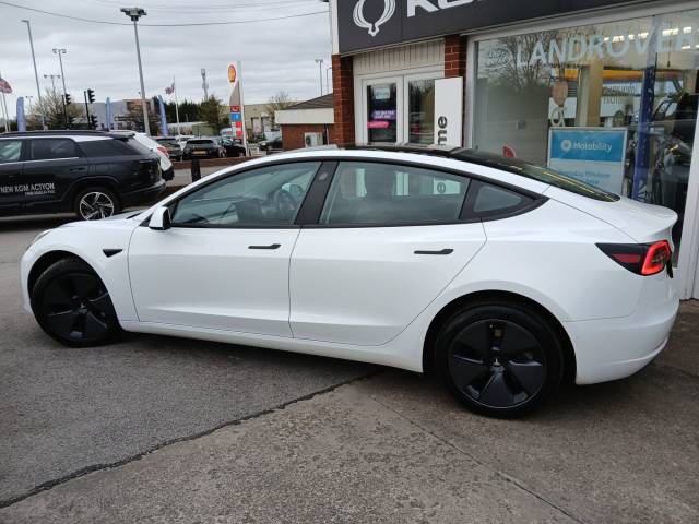 2022 Tesla Model 3 Standard Range Plus Saloon 4dr Electric Auto RWD (241 bhp)