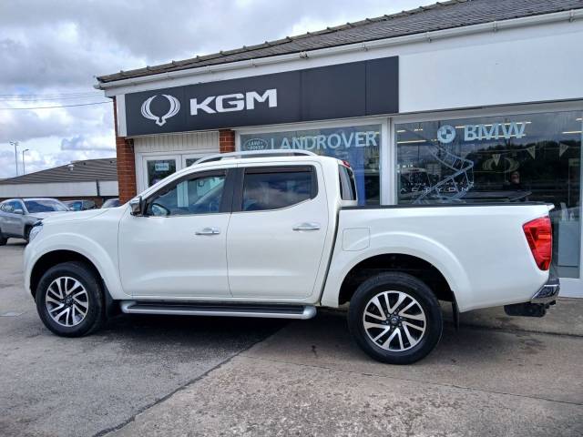 2019 Nissan Navara 2.3 dCi Tekna Pickup Double Cab 4dr Diesel Auto 4WD Euro 6 (190 ps)