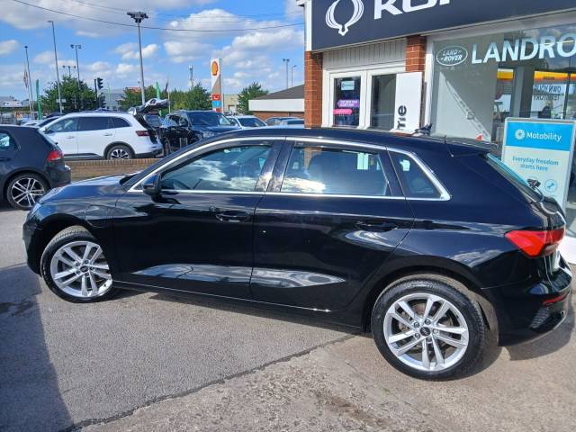 2022 Audi A3 1.4 TFSIe 40 Sport Sportback 5dr Petrol Plug-in Hybrid S Tronic Euro 6 (s/s) 13kWh (204 ps)